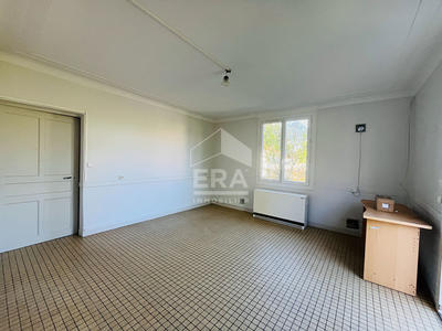 Maison - 183 m² - 11 pièces