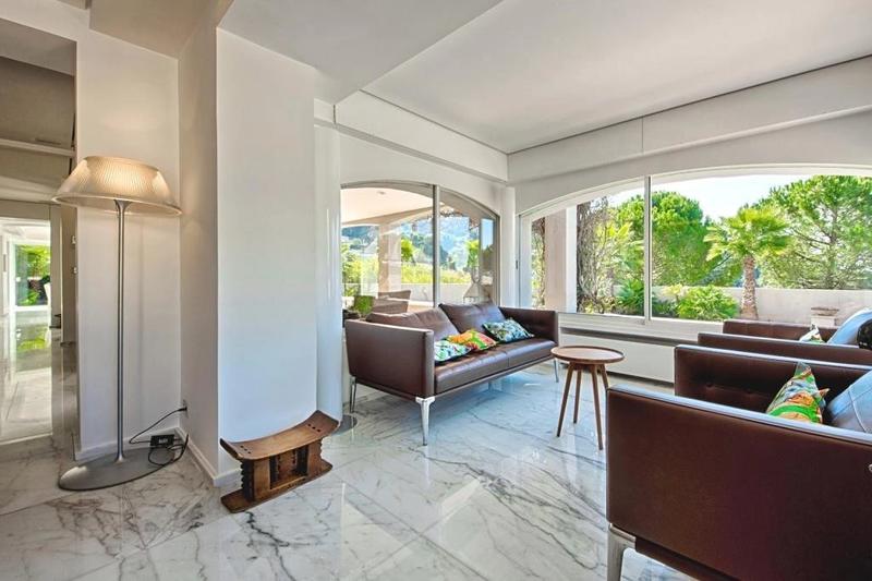 Villa - 400 m² - 12 pièces