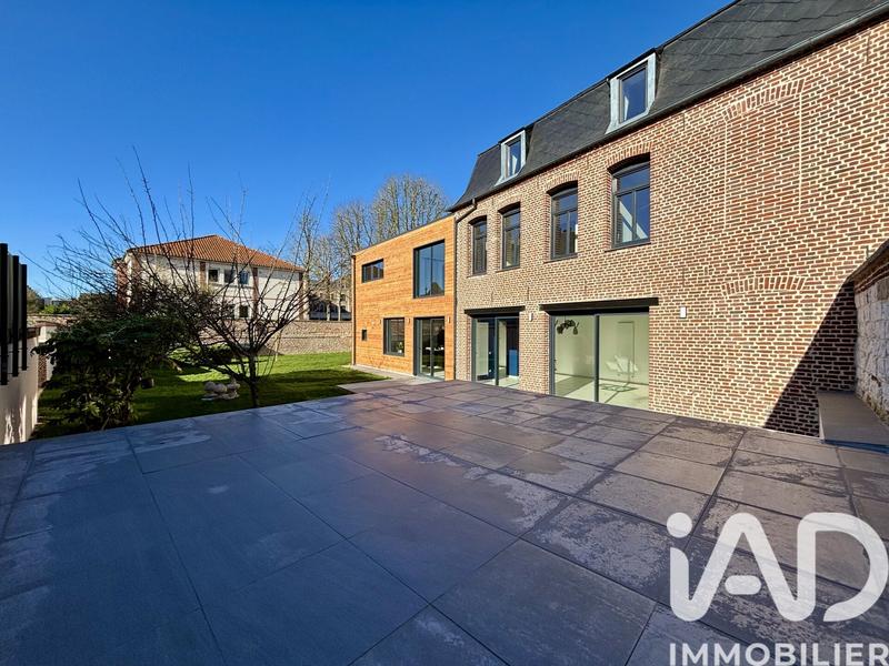 Maison de ville - 216 m² - 7 pièces