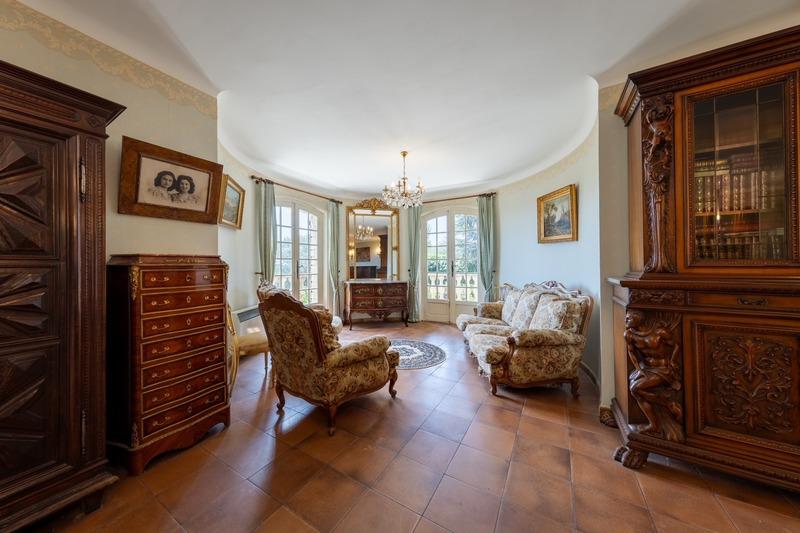 Maison - 190 m² - 8 pièces