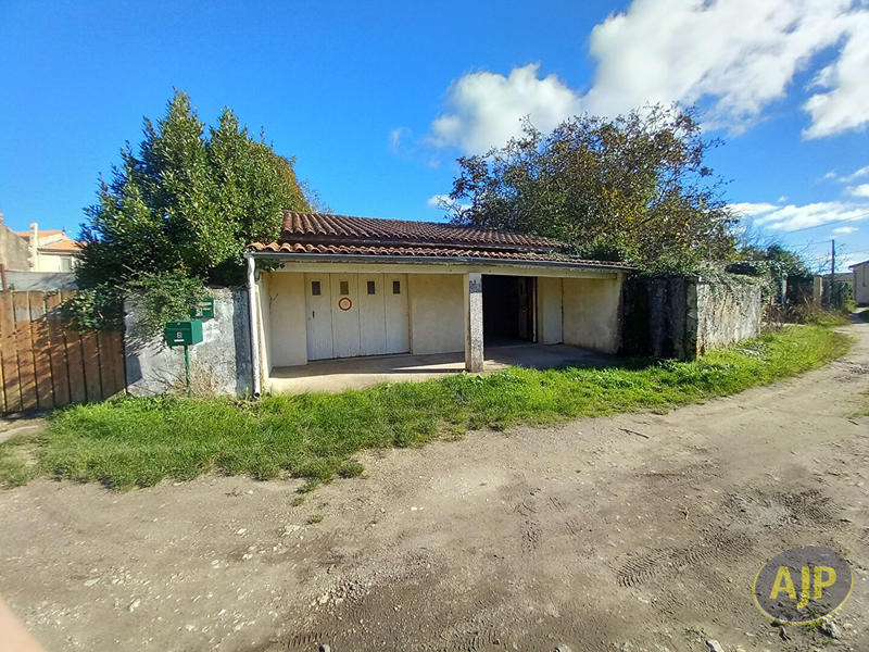 Maison - 99 m² - 4 pièces