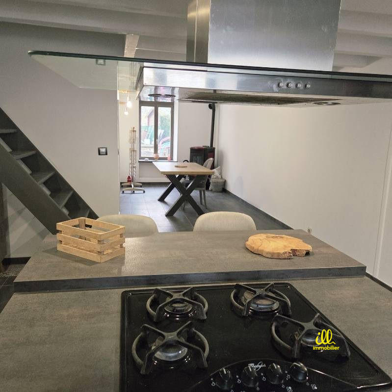 Maison - 96 m² - 5 pièces