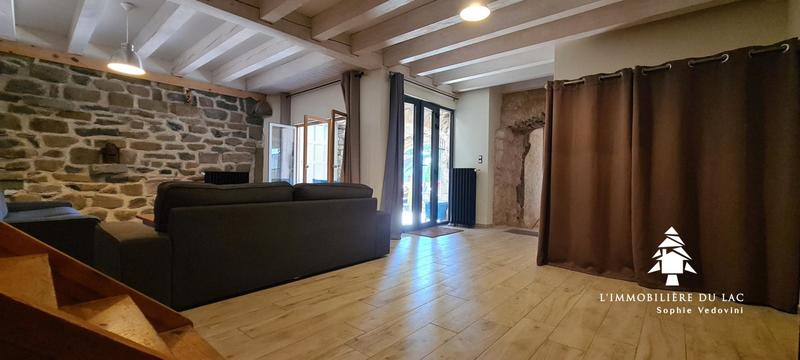 Maison en pierre - 221 m² - 9 pièces