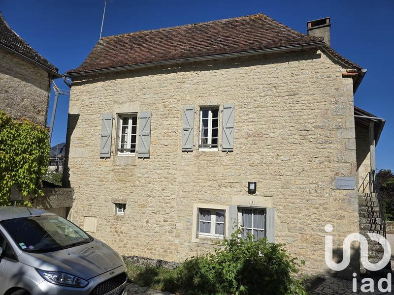 Maison - 122 m² - 6 pièces