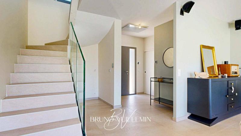 Villa - 190 m² - 7 pièces