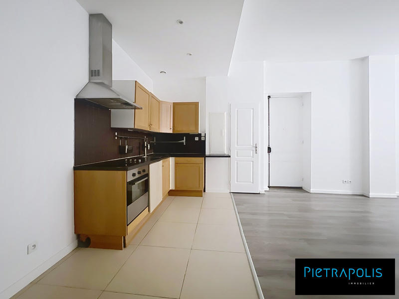 Appartement - 77 m² - 4 pièces