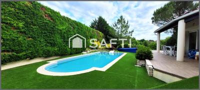 Maison - 141 m² - 6 pièces