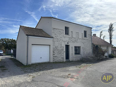 Maison - 100 m² - 4 pièces