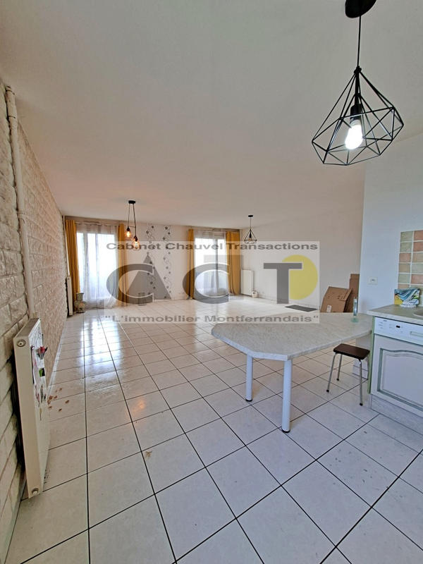 Appartement - 76 m² - 4 pièces