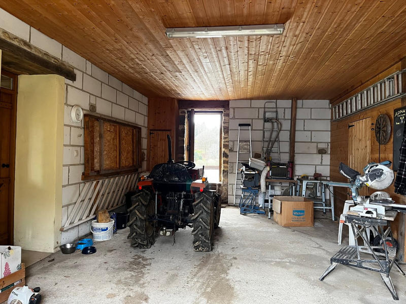 Maison - 250 m² - 6 pièces