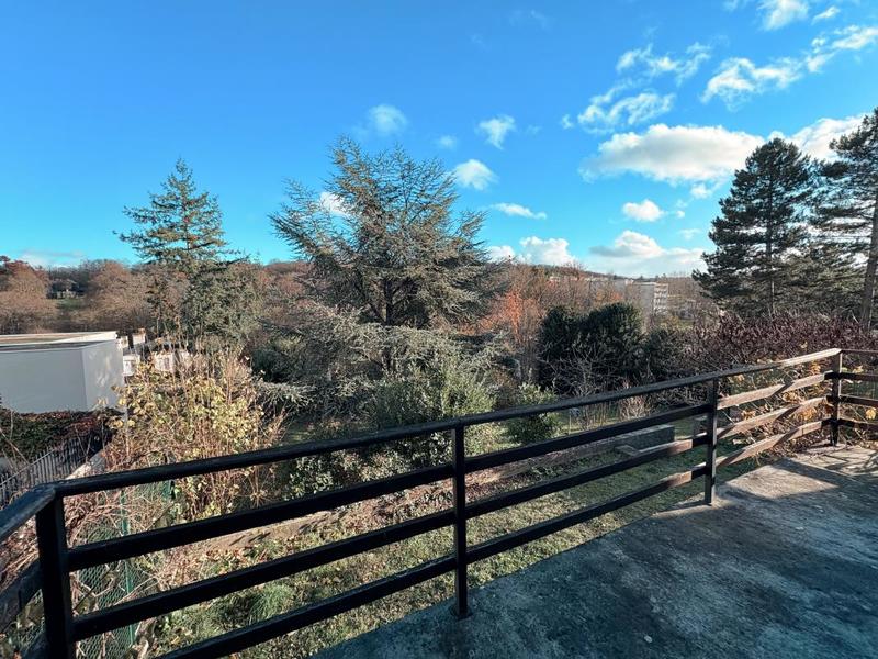 Maison - 140 m² - 7 pièces