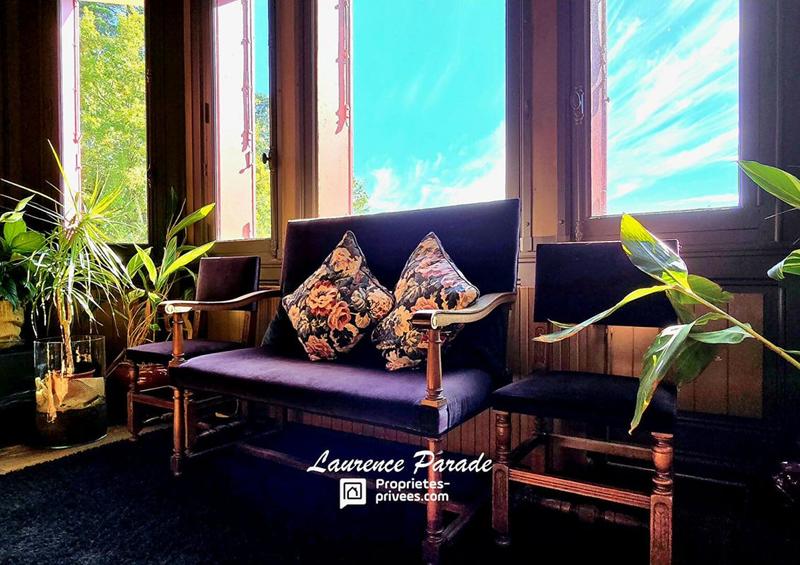 Maison - 625 m² - 20 pièces