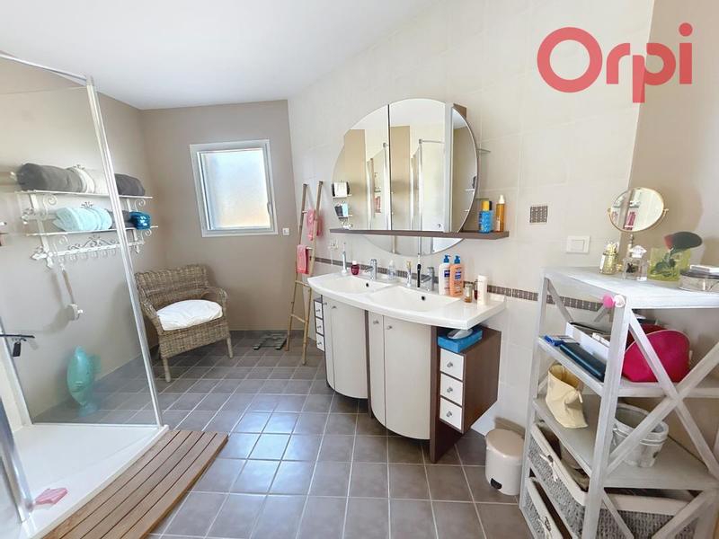 Villa - 181 m² - 5 pièces