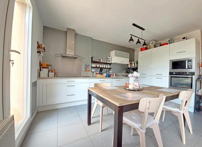 Maison - 82 m² - 4 pièces