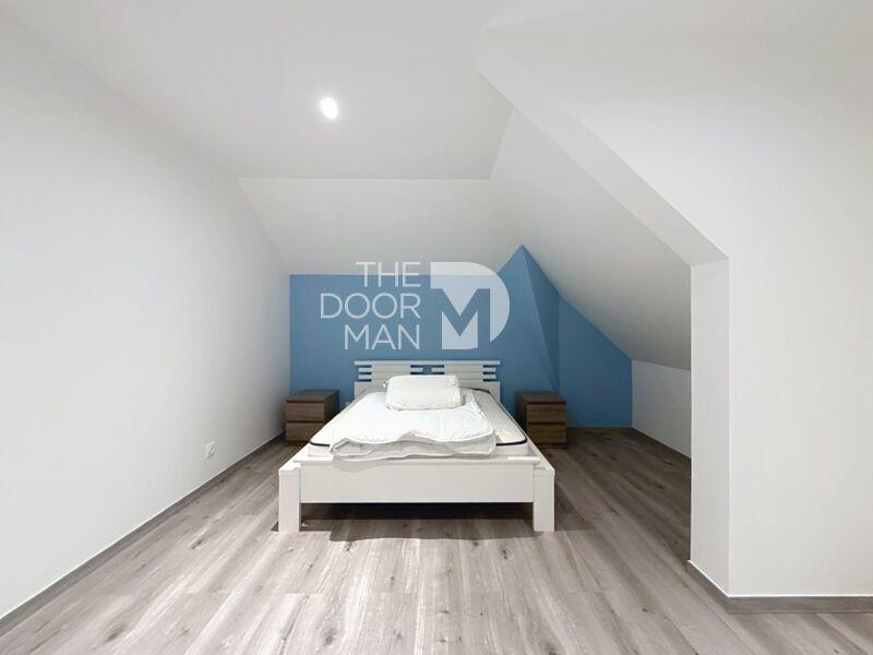 Demeure - 249 m² - 12 pièces