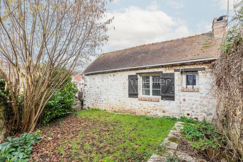 Maison de village - 80 m² - 4 pièces