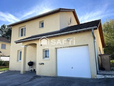 Maison - 82 m² - 4 pièces