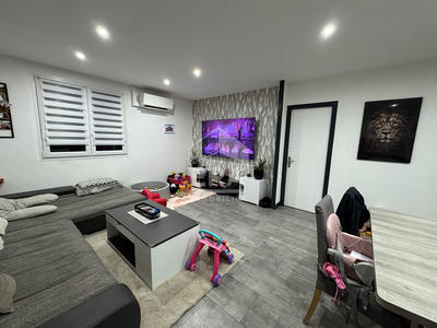 Maison - 85 m² - 5 pièces