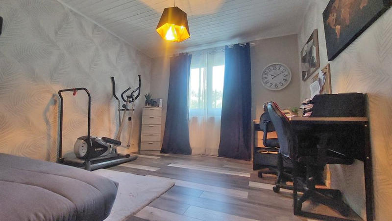 Maison - 145 m² - 8 pièces