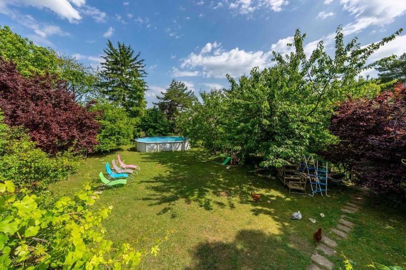 Maison - 237 m² - 7 pièces