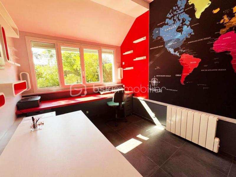 Maison - 144 m² - 8 pièces