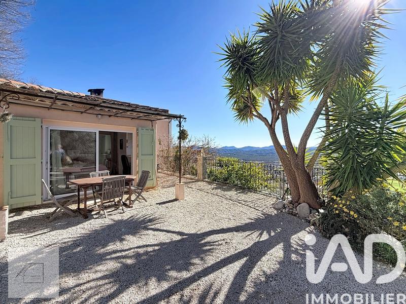 Maison - 214 m² - 6 pièces