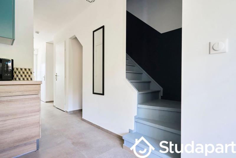 Chambre - 10 m² - 1 pièce