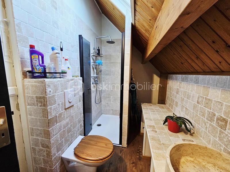 Propriété - 145 m² - 5 pièces