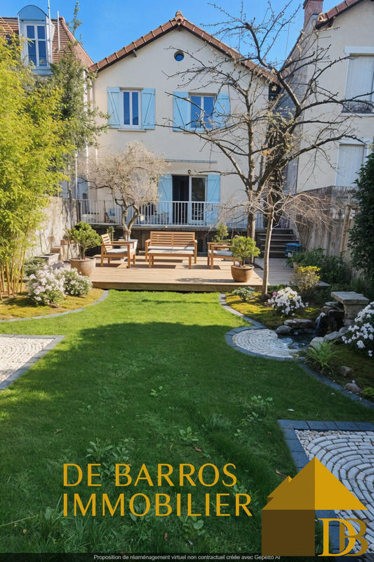 Maison traditionnelle - 90 m² - 6 pièces