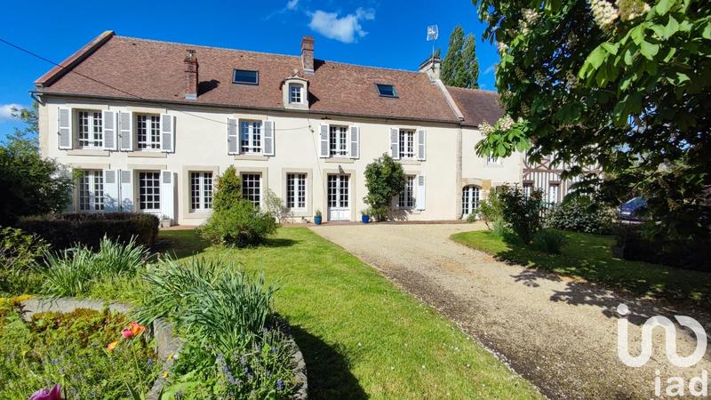 Maison - 310 m² - 15 pièces