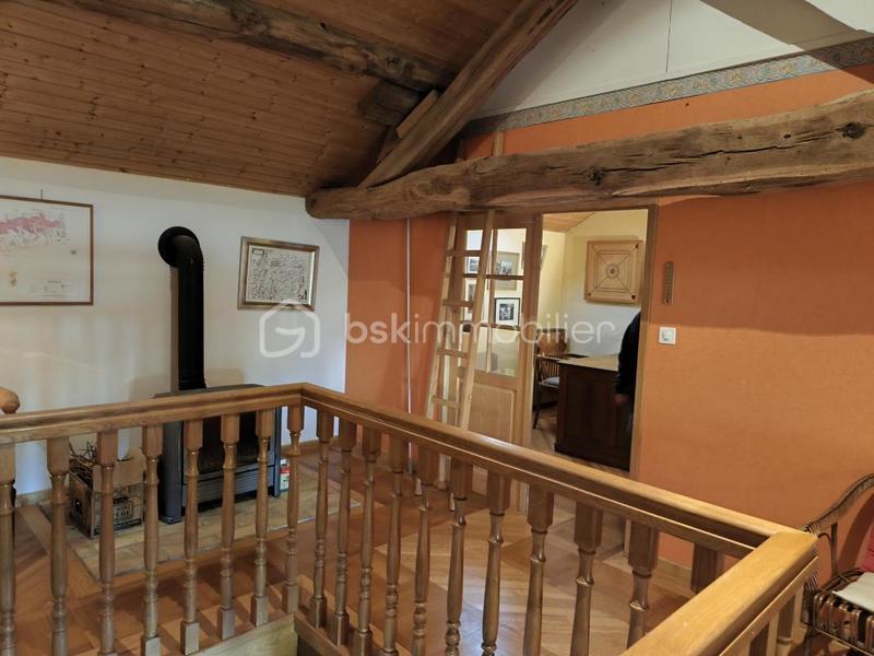 Corps de ferme - 222 m² - 9 pièces