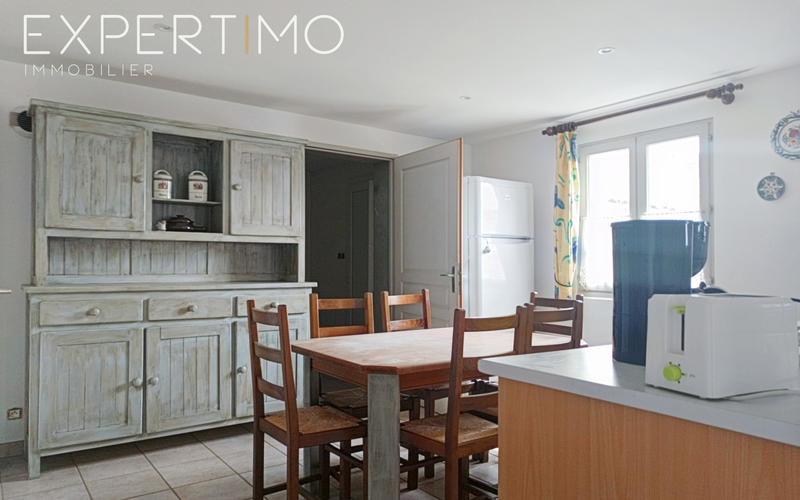 Maison - 210 m² - 9 pièces