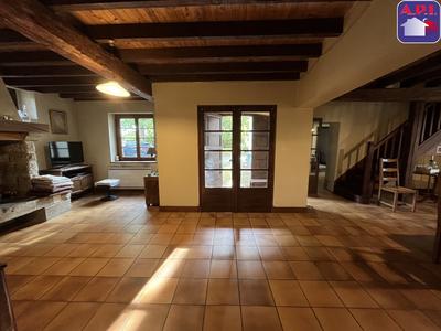 Maison - 203 m² - 8 pièces