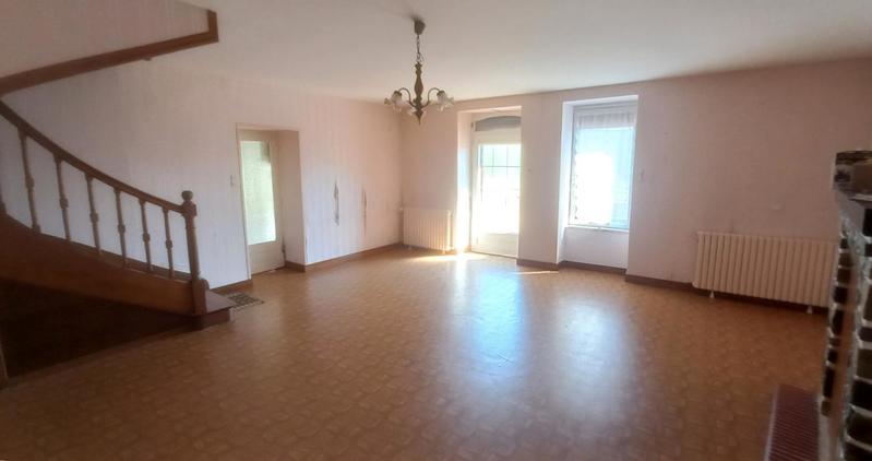 Maison en pierre - 140 m² - 6 pièces