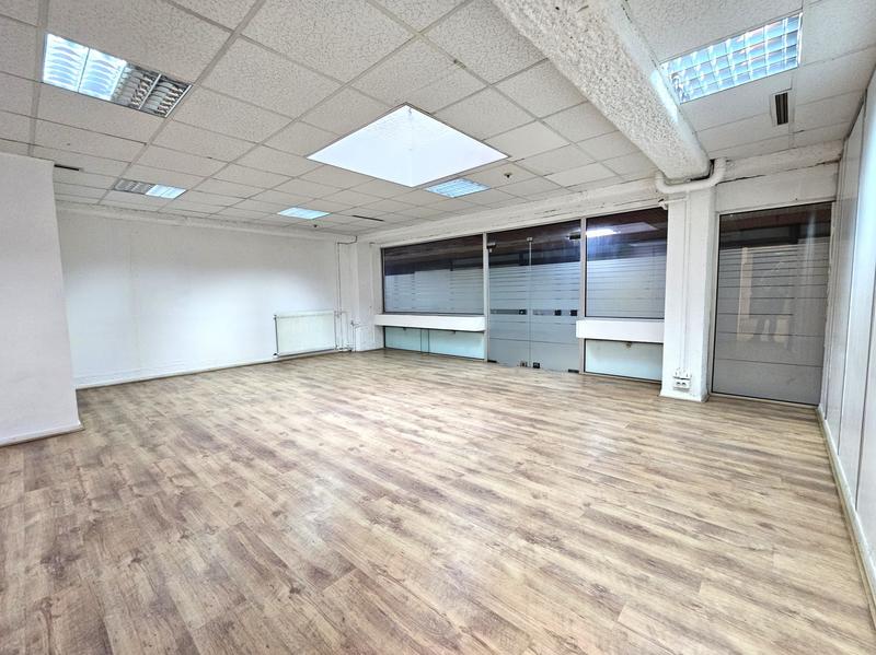 Local commercial - 215 m²
