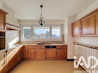 Maison - 102 m² - 4 pièces