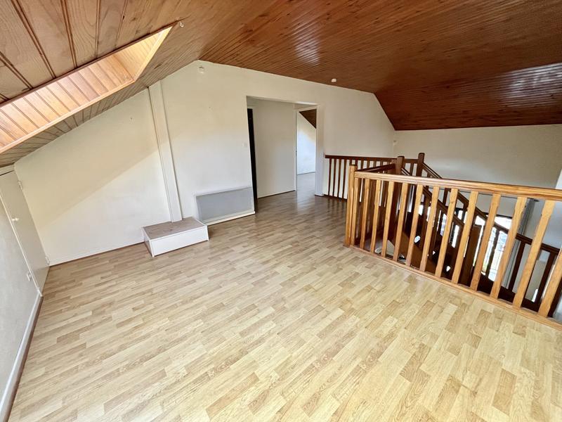 Appartement - 100 m² - 4 pièces