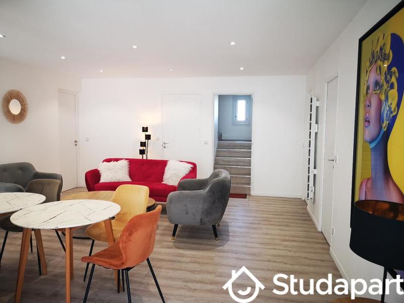 Chambre - 14 m² - 1 pièce