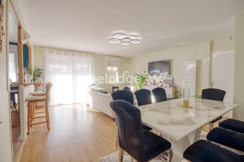 Appartement - 98 m² - 4 pièces