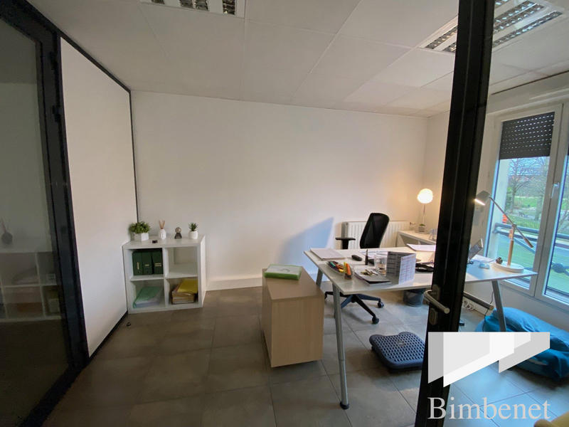 Bureau - 227 m² - 6 pièces