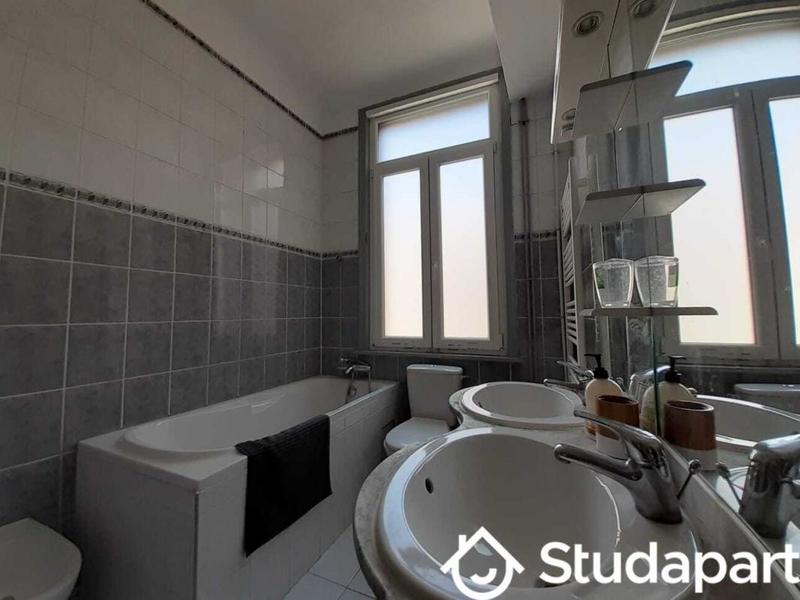 Chambre - 13 m² - 1 pièce