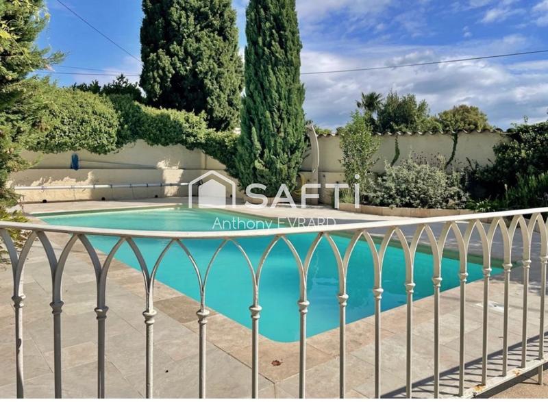 Maison - 290 m² - 8 pièces