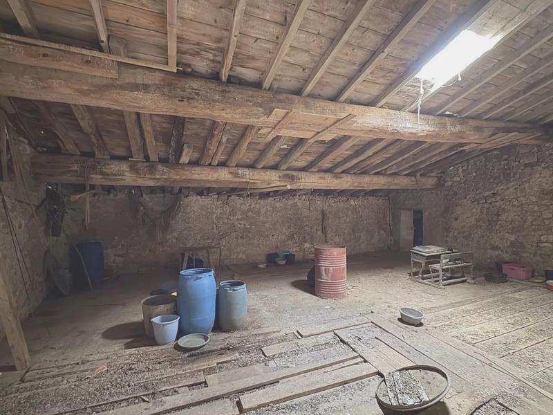 Maison - 163 m² - 2 pièces