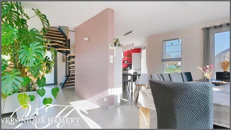 Maison - 180 m² - 5 pièces