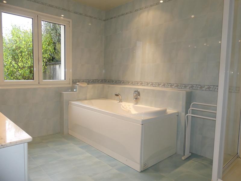 Maison contemporaine - 204 m² - 7 pièces