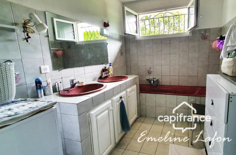 Maison - 196 m² - 8 pièces