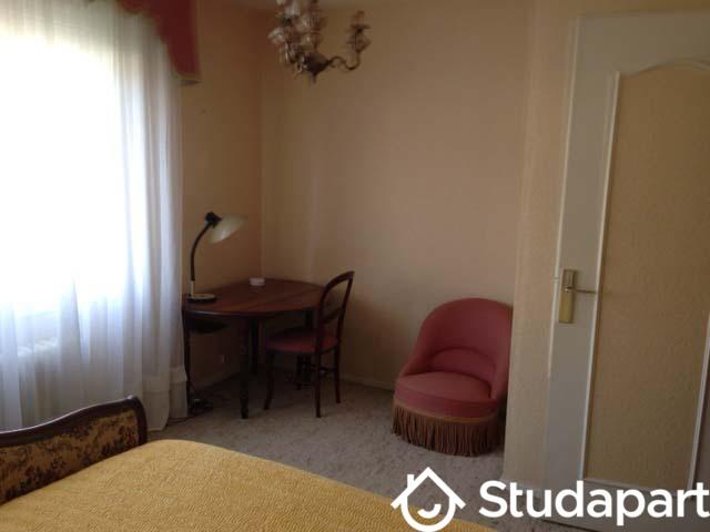 Chambre - 30 m² - 1 pièce