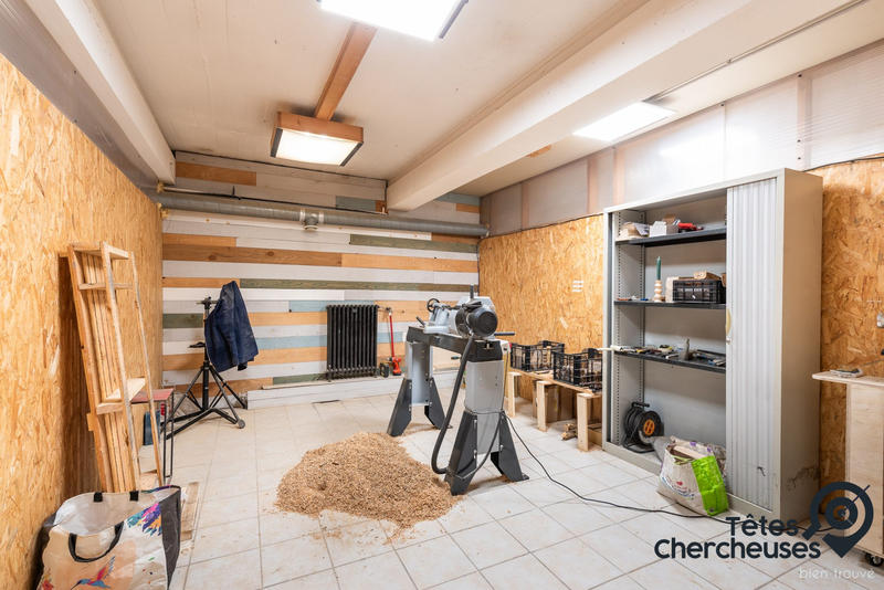 Local commercial - 317 m² - 12 pièces