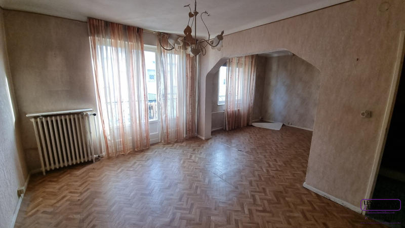 Maison - 82 m² - 5 pièces