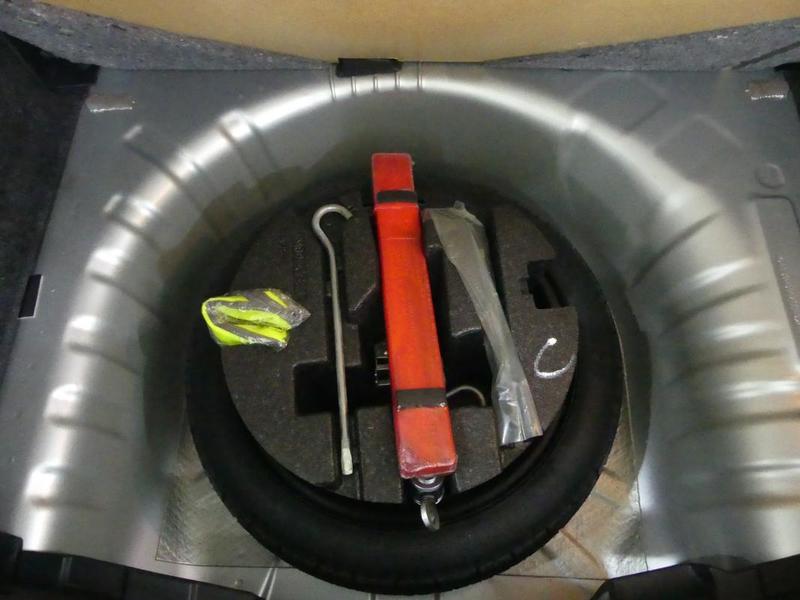 Nissan Micra V 1.0 Ig 71 Business Edition